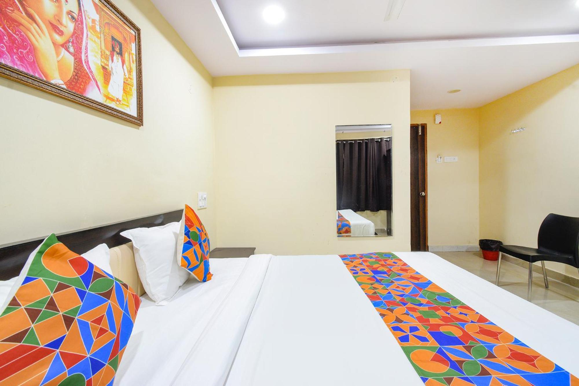 Fabhotel N Residency, Hitech City - 350M From Yashoda Hospital, Hitech City Hyderabad Ngoại thất bức ảnh