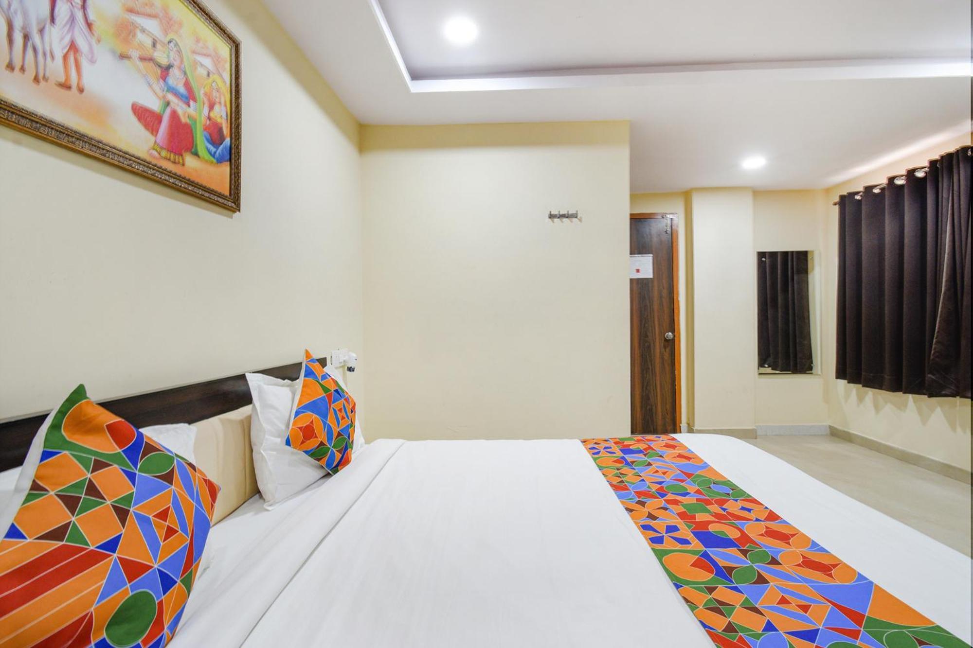 Fabhotel N Residency, Hitech City - 350M From Yashoda Hospital, Hitech City Hyderabad Ngoại thất bức ảnh