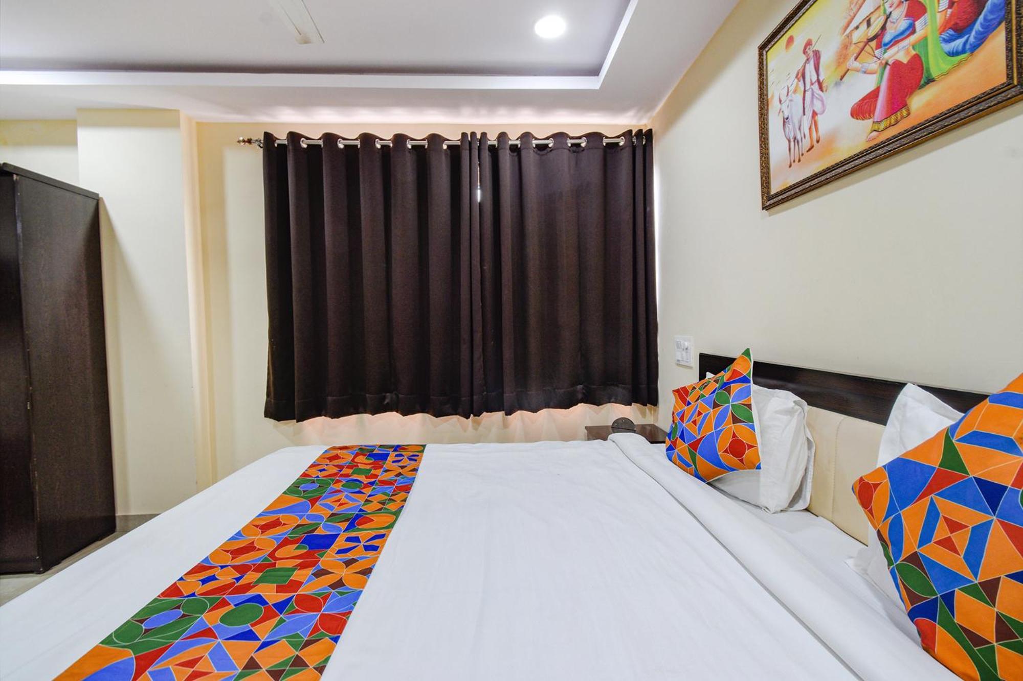 Fabhotel N Residency, Hitech City - 350M From Yashoda Hospital, Hitech City Hyderabad Ngoại thất bức ảnh