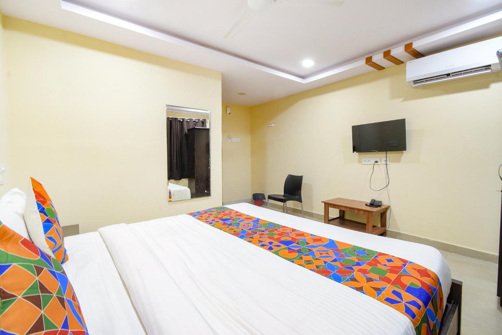 Fabhotel N Residency, Hitech City - 350M From Yashoda Hospital, Hitech City Hyderabad Ngoại thất bức ảnh